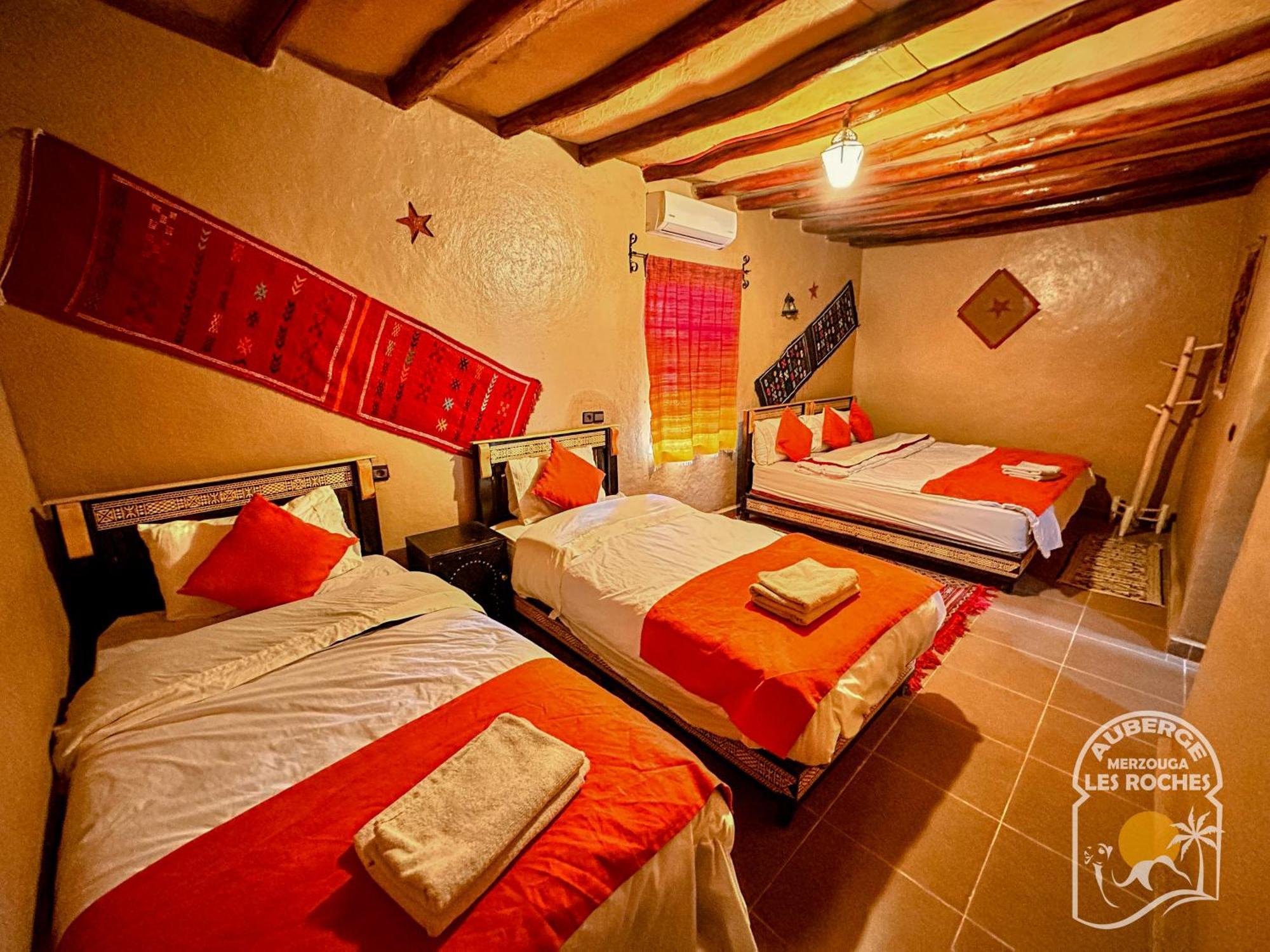 Riad Les Roches Merzouga Exterior foto