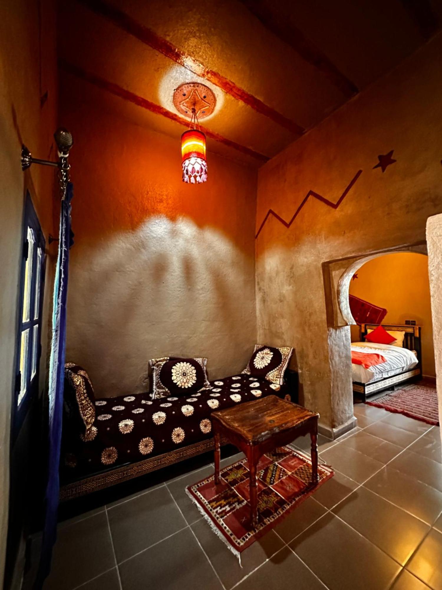Riad Les Roches Merzouga Exterior foto